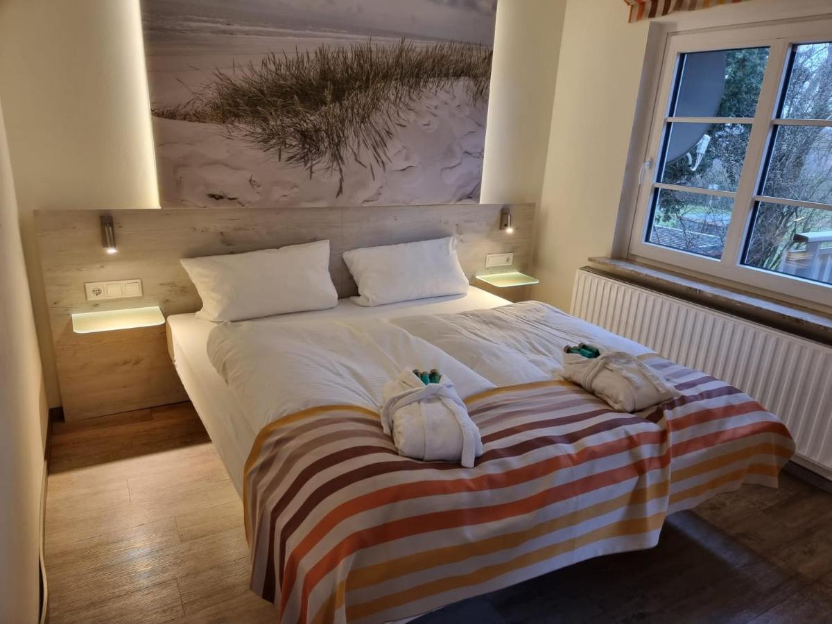 הוסום Hotel Osterkrug מראה חיצוני תמונה