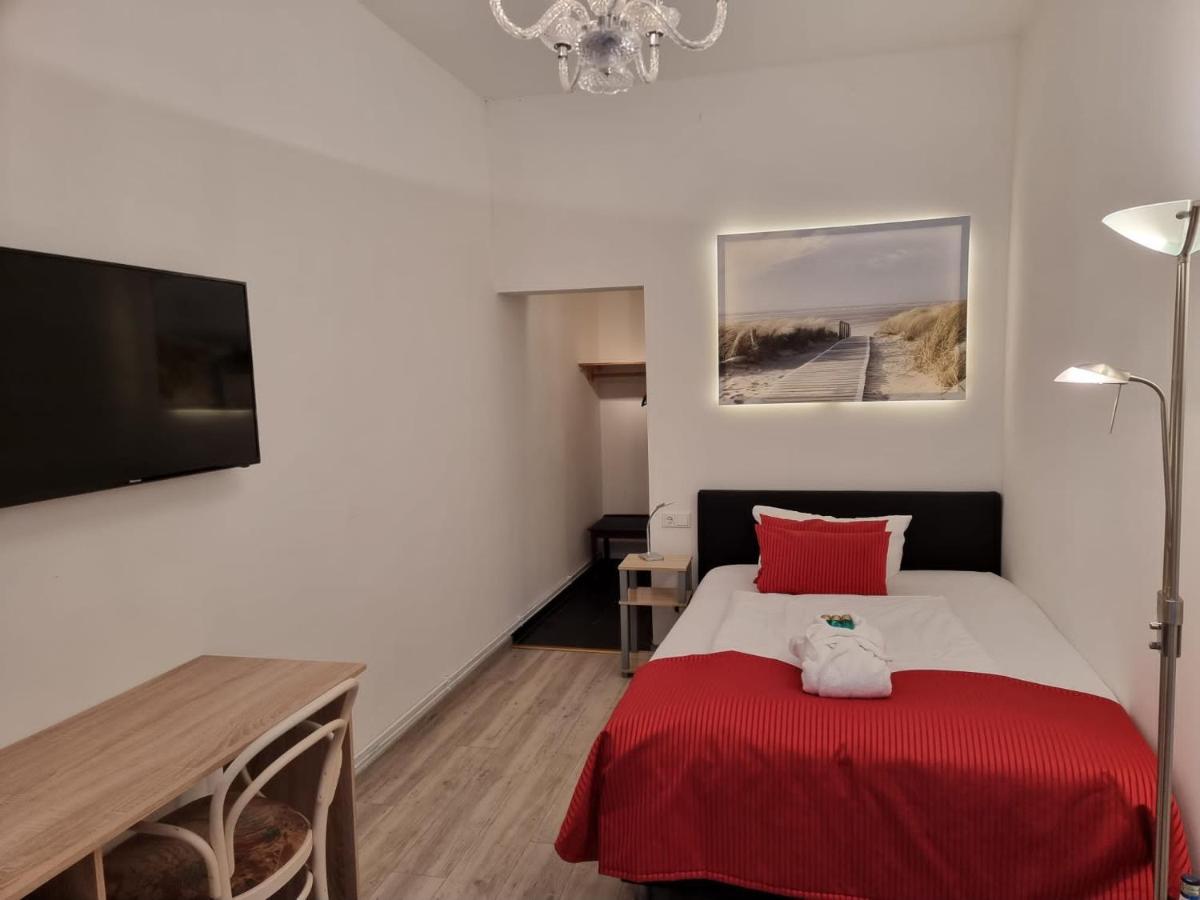 הוסום Hotel Osterkrug מראה חיצוני תמונה