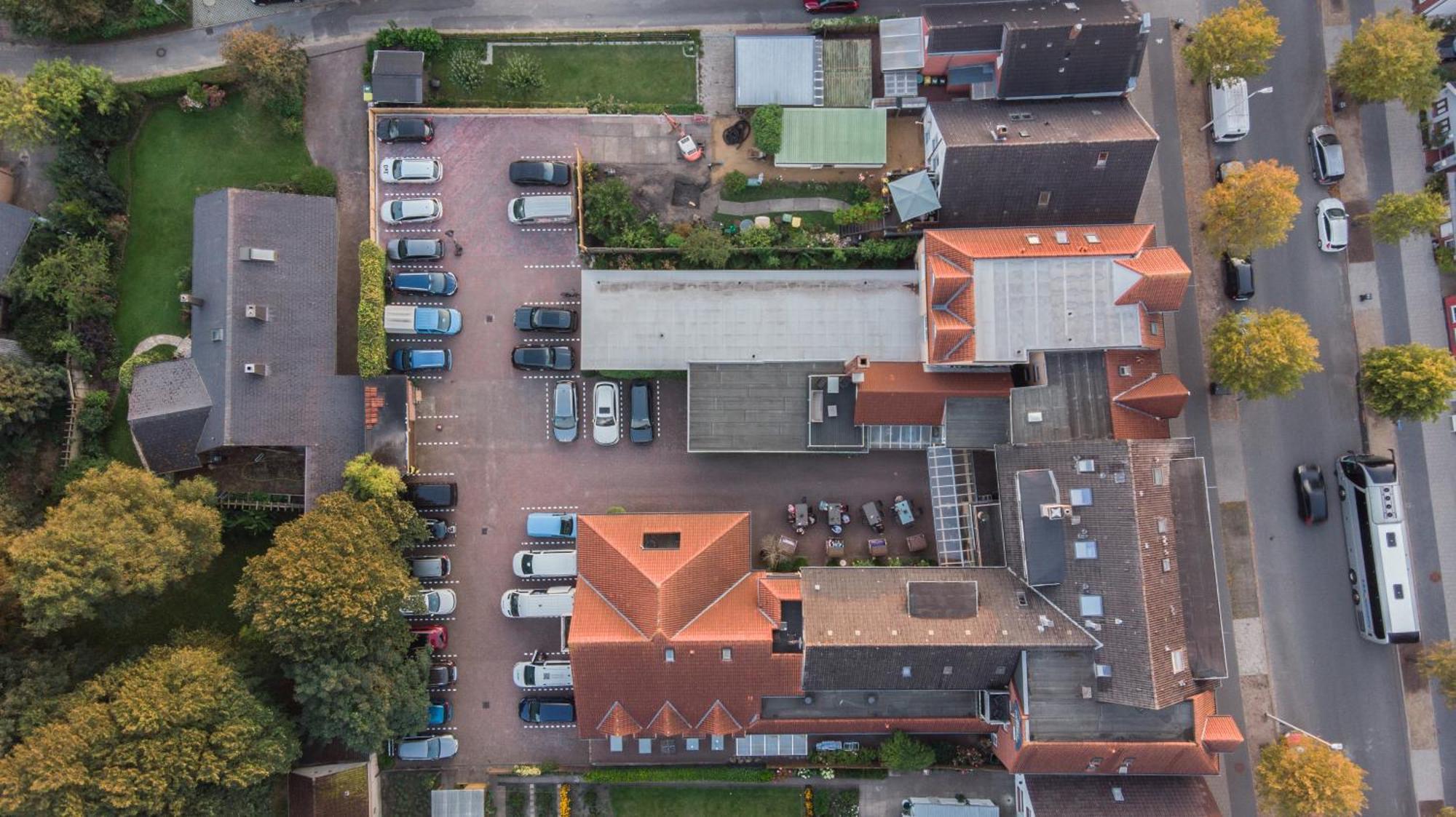 הוסום Hotel Osterkrug מראה חיצוני תמונה