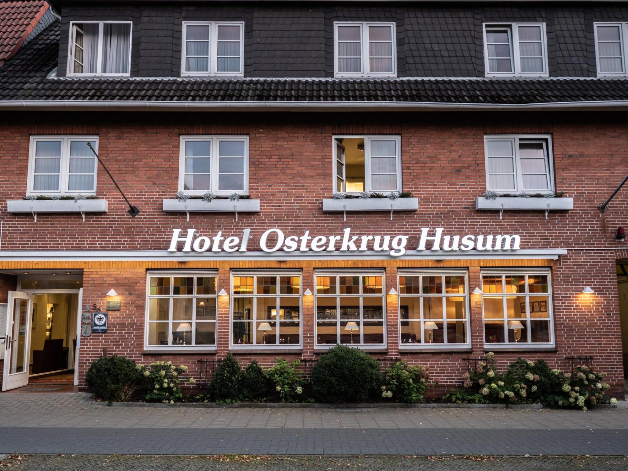 הוסום Hotel Osterkrug מראה חיצוני תמונה